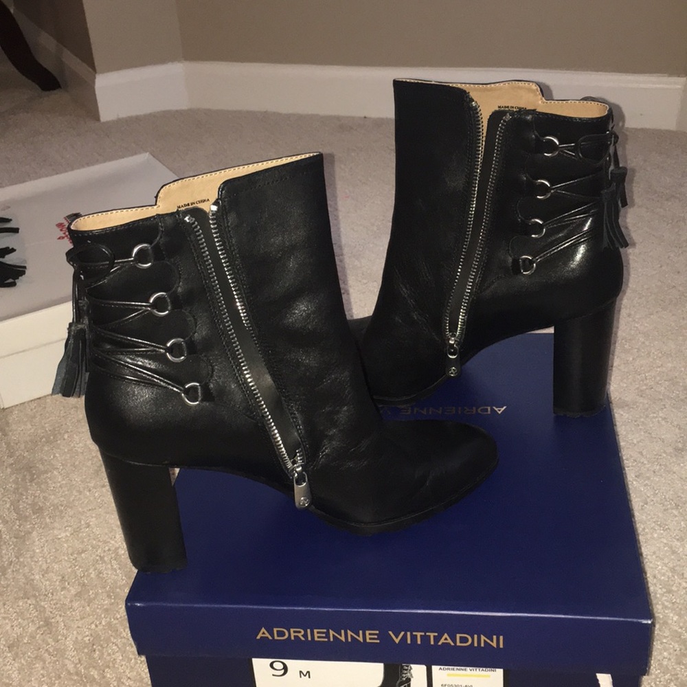 Adrienne Vittadini Black Boots